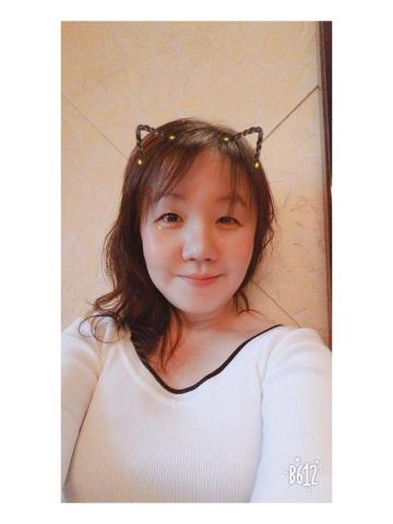 人資(各類規則、辦法)外包、諮商占卜、業務行銷外包、 - Vivian Chang 