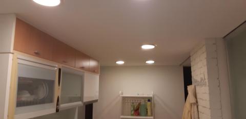 吳師傅 - 天花板AB膠及批土油漆