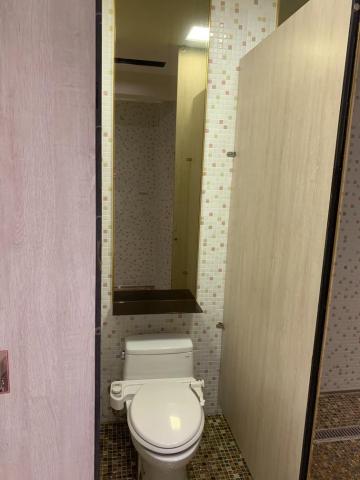 峻廷室內裝修有限公司 - 馬桶設計