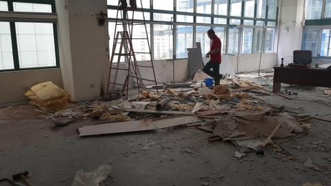 勝㰍工程行 - 內湖辦公室隔間拆除現場