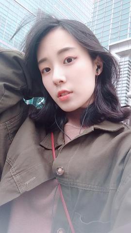 提供包裝禮物服務的專家Ellen Chang