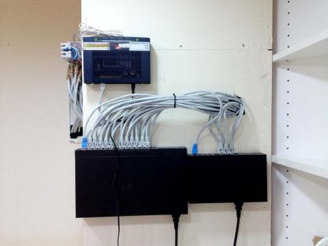 柏霖資訊工程系統 - 網路線佈線整理