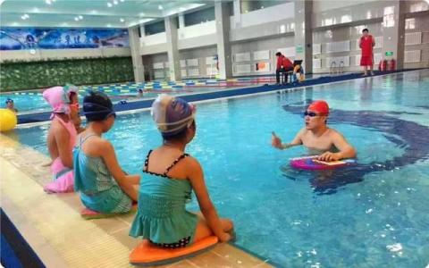 蔡沛霖 - 講解水中安全