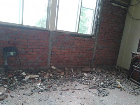 卓鴻君 - 壁癌全面打除