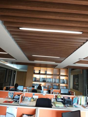 宏譽輕鋼架防火造型天花板，輕隔間，室內裝修企業社 - 隔柵天花板施工完成