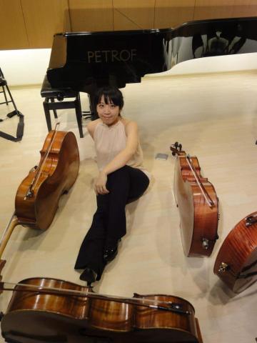 月月行動美容 - 婚宴/開幕式演出亦可洽詢