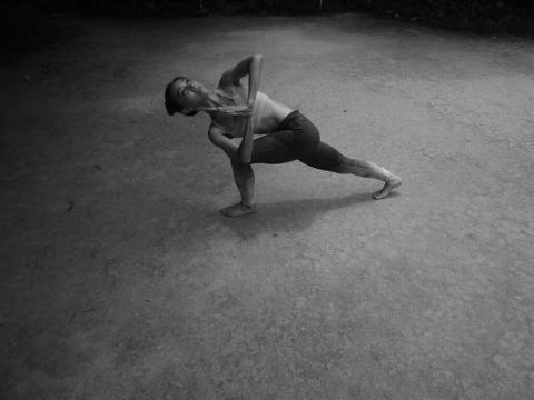 木子 光鄰瑜伽工作室 - 戶外自我練習