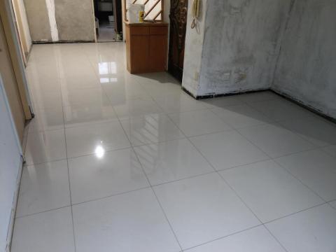 喬格室內裝修工程 - 地板拋光石英磚