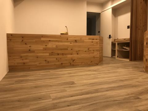 謝鈞洋 - 塑膠卡扣地板