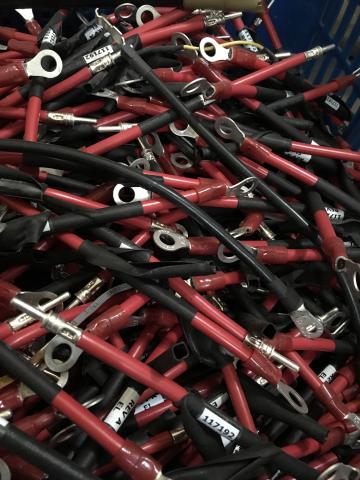 宏岳興業有限公司 - 各類電線回收
(呆料、庫存料、報廢料、製程廢料、工程餘料)