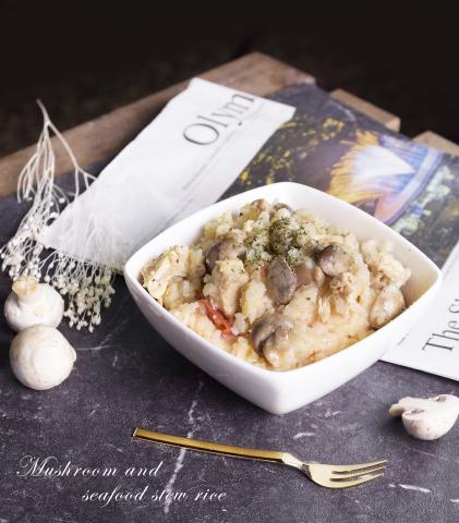 KU MAI - 蘑菇頓飯