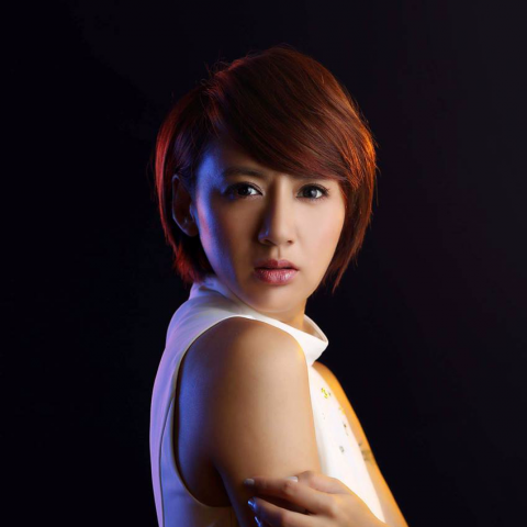 涂宴埼 - 高蕾雅 個人形象照妝髮
MAKEUP&HAIR: JOAN彩妝造型藝想世界 埼埼 涂宴埼 - 高蕾雅 個人形象照妝髮
MAKEUP&HAIR: JOAN彩妝造型藝想世界 埼埼