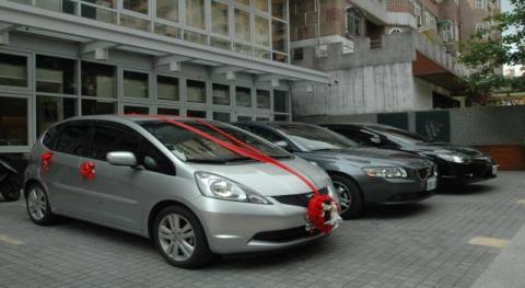 吳高樹 - 停車場