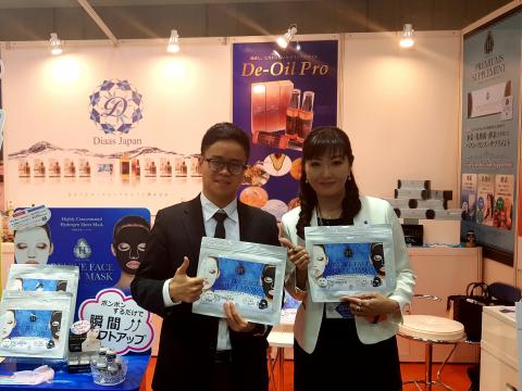 于厚恩 - 2018.5 
東京國際美容大展
商談口譯