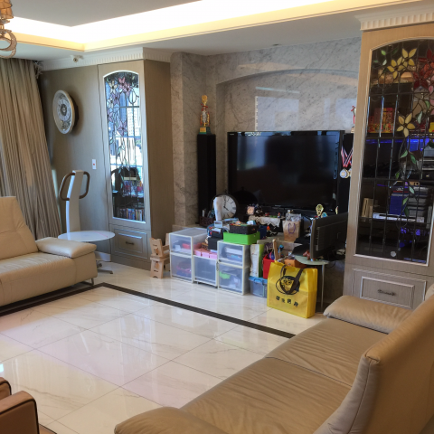 椗曜有限公司 - 清潔完物品排放整齊