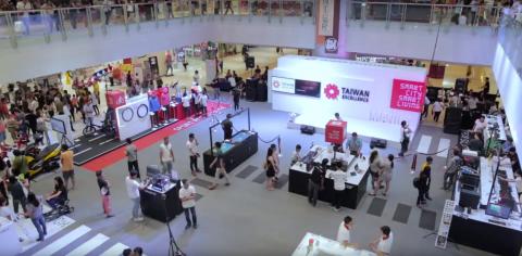 桀特影像整合行銷有限公司 - 活動紀錄
KevinLin林義傑/日月光半程馬松
KevinLin林義傑/群山環繞單車賽
YSL/品牌宣傳活動
Superdry極度乾燥/新櫃入站活動