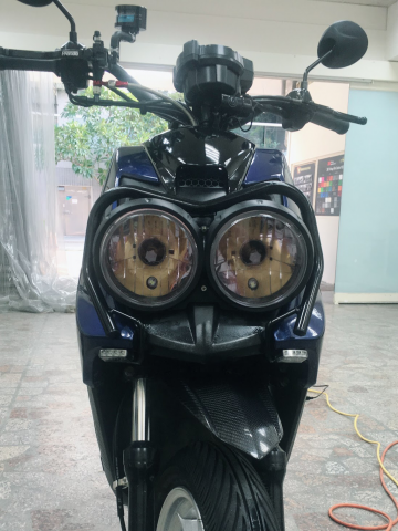 緯紳極致車體包膜 - 犀牛皮燈膜