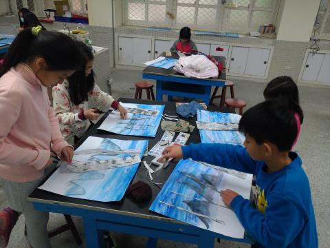 剪刀畫筆布 - 兒童美術