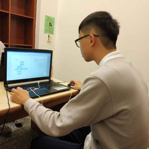 提供ar服務的專家鈞鈞