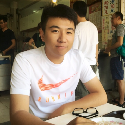 提供deeplpro破解服務的專家葉曾旻