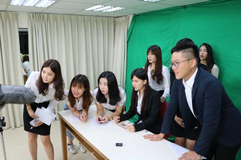 華視訓練中心 - 