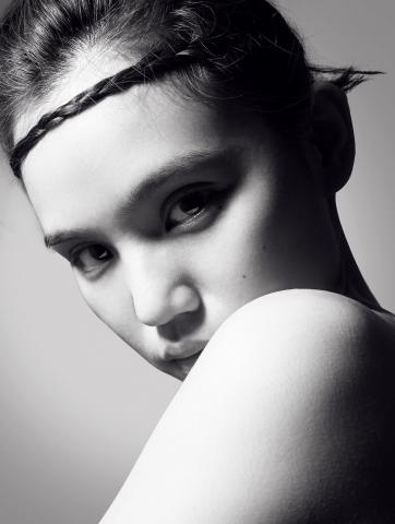 杜丹照片精修 - 時尚黑白攝影作品