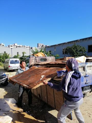 騰林室內裝潢 - 360平台受雇實例
1.木地板拆除&清運工程