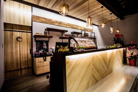 忠忠木作工作坊 -  忠忠木作工作坊 -