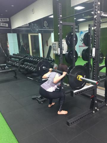 國家高考營養師/自由教練/國標舞教練 - 私人教練課-腿部肌肉訓練