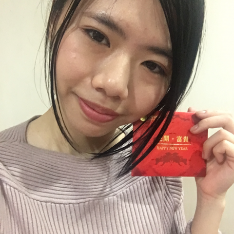 提供三重服務的專家Zoe