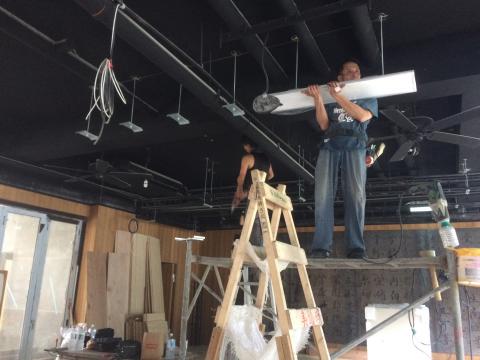 泰盛水電 - 燈具細工安裝