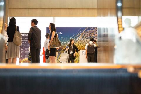 Lookin Photography  - 