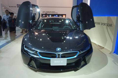 陳品愷 - 展場商品的拍攝