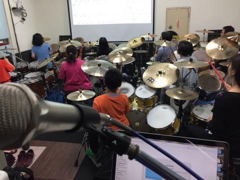 艾聲文創有限公司 - 學員上課圖片 (汐止社區大學)