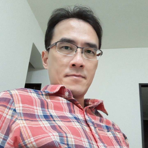 提供理髮刀服務的專家Johnny Chu