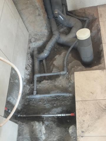 佳源水電居家維修社 - 廁所更改移位管路線配至定位 佳源水電居家維修社 - 廁所更改移位管路線配至定位