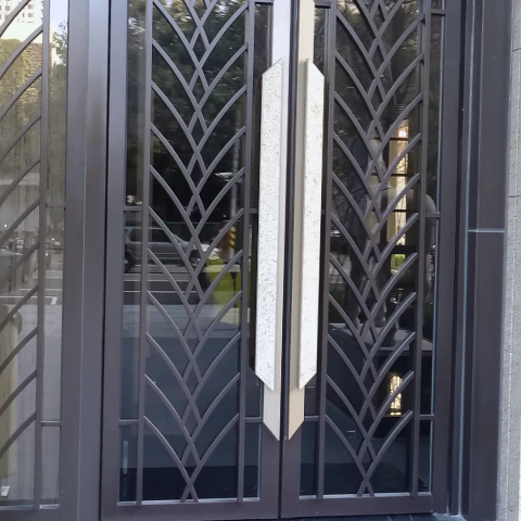 益禾室內裝潢行 - 自動90度門