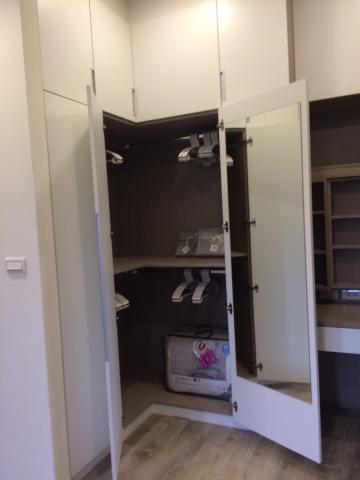 ChinLu - 轉角衣櫃