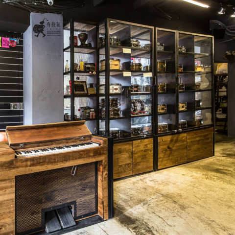 阿嘎 - 特色風琴桌和爵士鼓買賣