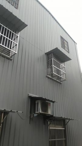 清創工程 - 外牆漏水以(穿鐵衣)方式解決漏水問題。