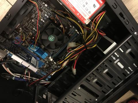 Cj電腦「組裝、到府維修(限大台北地區)」 - 小試身手,換power與內部清潔 Cj電腦「組裝、到府維修(限大台北地區)」 - 小試身手,換power與內部清潔