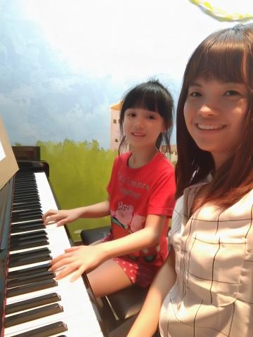 張菁雅 - 學鋼琴是最快樂的時光喔