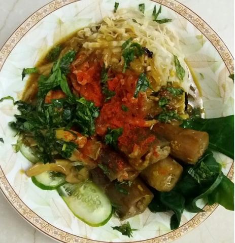 雨咚奇異科技有限公司  - 即興料理:茄子鑲肉意麵 