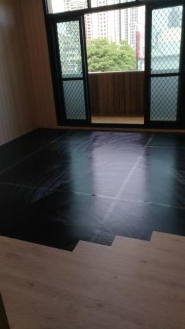 築宜裝潢工程有限公司 - 塑膠地板+保護底料
