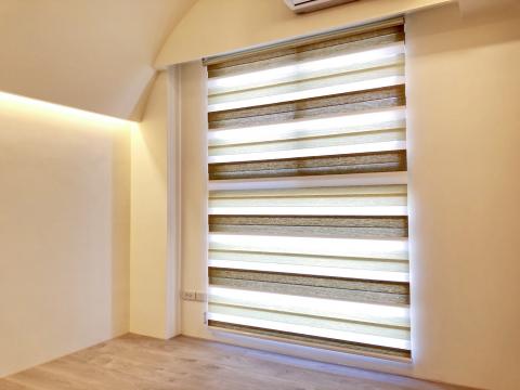 窗簾塑膠地板SPC卡扣 - 調光簾