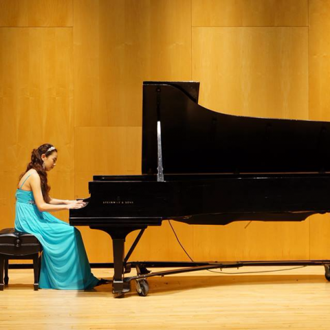 家家鋼琴學苑 - 畢業演奏會的演出照