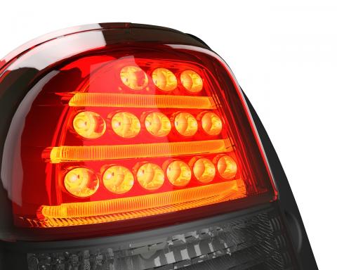 Danny - 產品-車燈Render
渲染產品發光透光的擬真質感