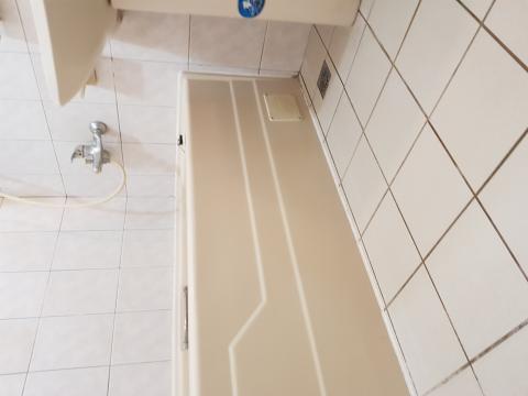 御宅清潔 - 浴缸皂垢處理後照