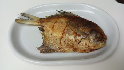 徐瑞美 - 煎白鯧魚