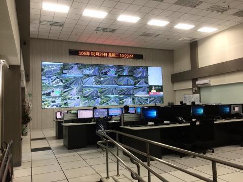 翌立企業有限公司 Walls ＆ Ceilings - 